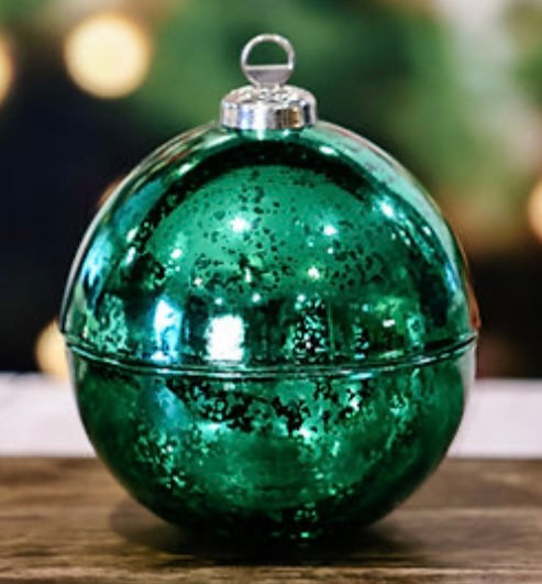 Treasured Ornaments Candle – Ski Lodge Scent | Limited Edition Holiday Beeswax Ornament Candle in Gift Box (8 oz, Double Wick)